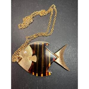 Vintage Sarah Coventry Fish Pendant Necklace 24” Gold Tone Lucite Pearl